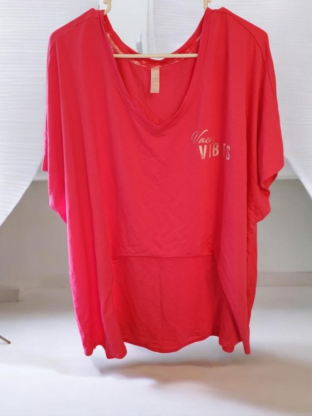 Vacay Vibes Women's Relaxed V-Neck Top - Coral Pink■ NBNT